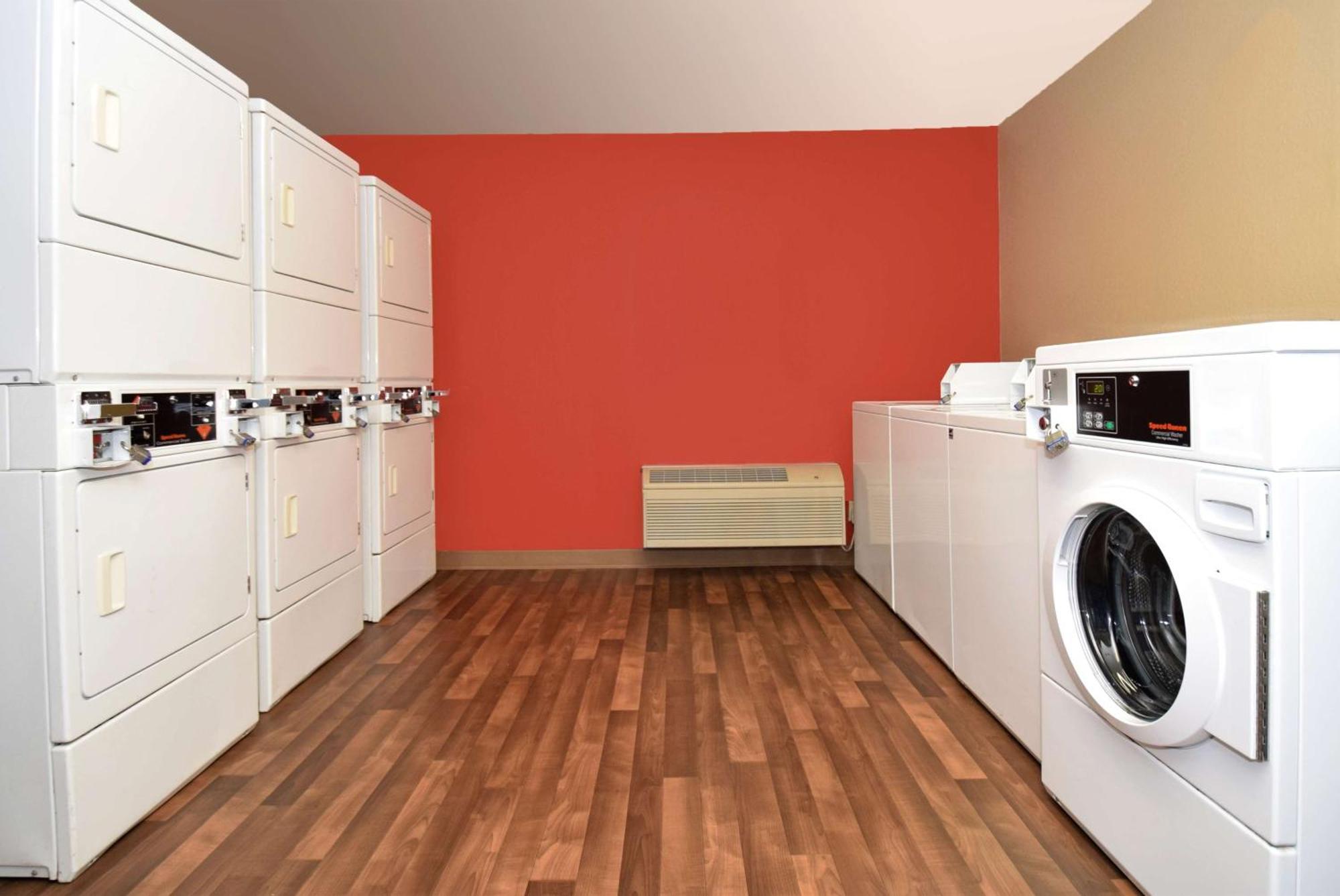 Extended Stay America Select Suites - Chicago - Westmont - Oak Brook Zewnętrze zdjęcie