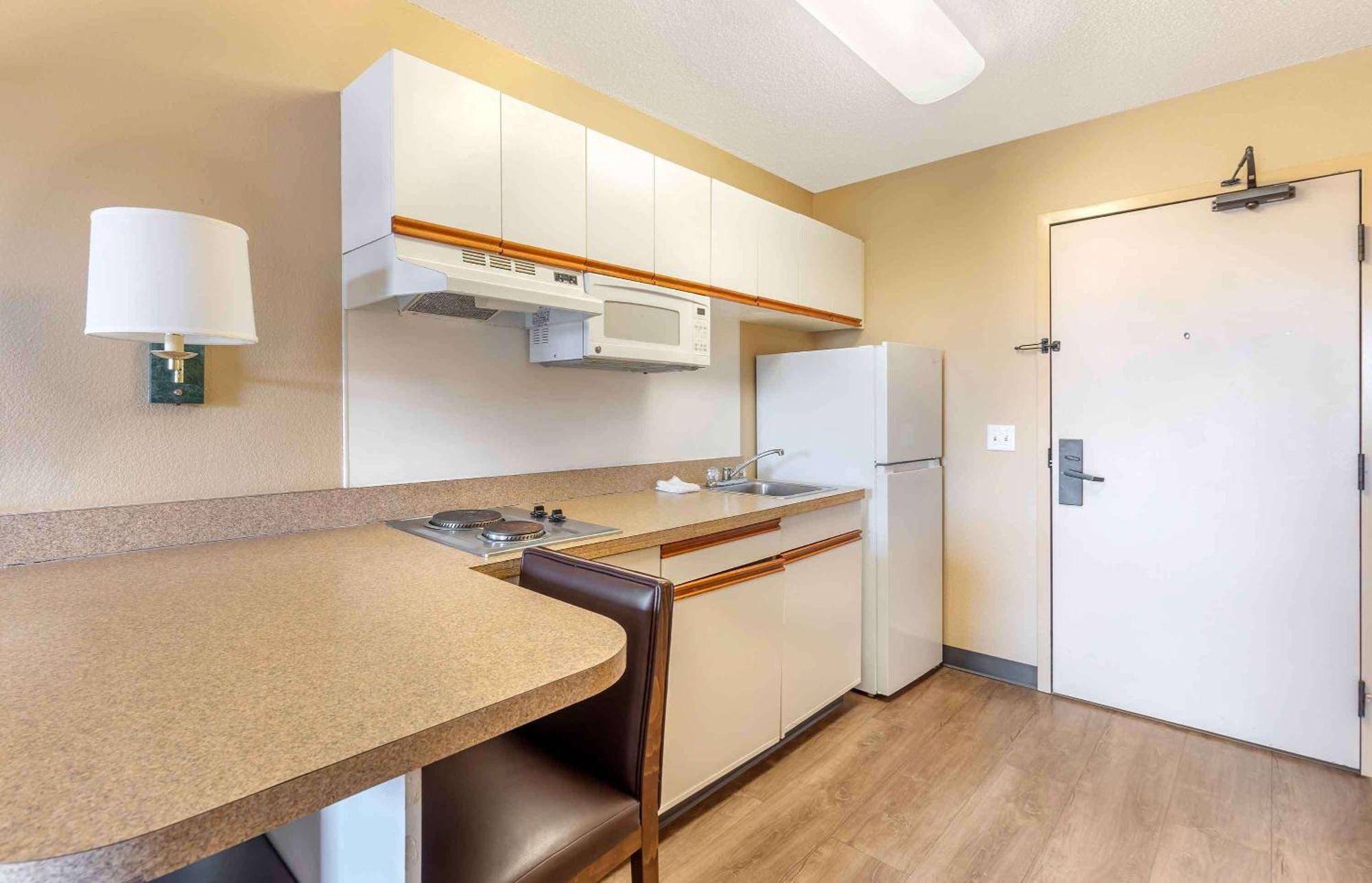 Extended Stay America Select Suites - Chicago - Westmont - Oak Brook Zewnętrze zdjęcie