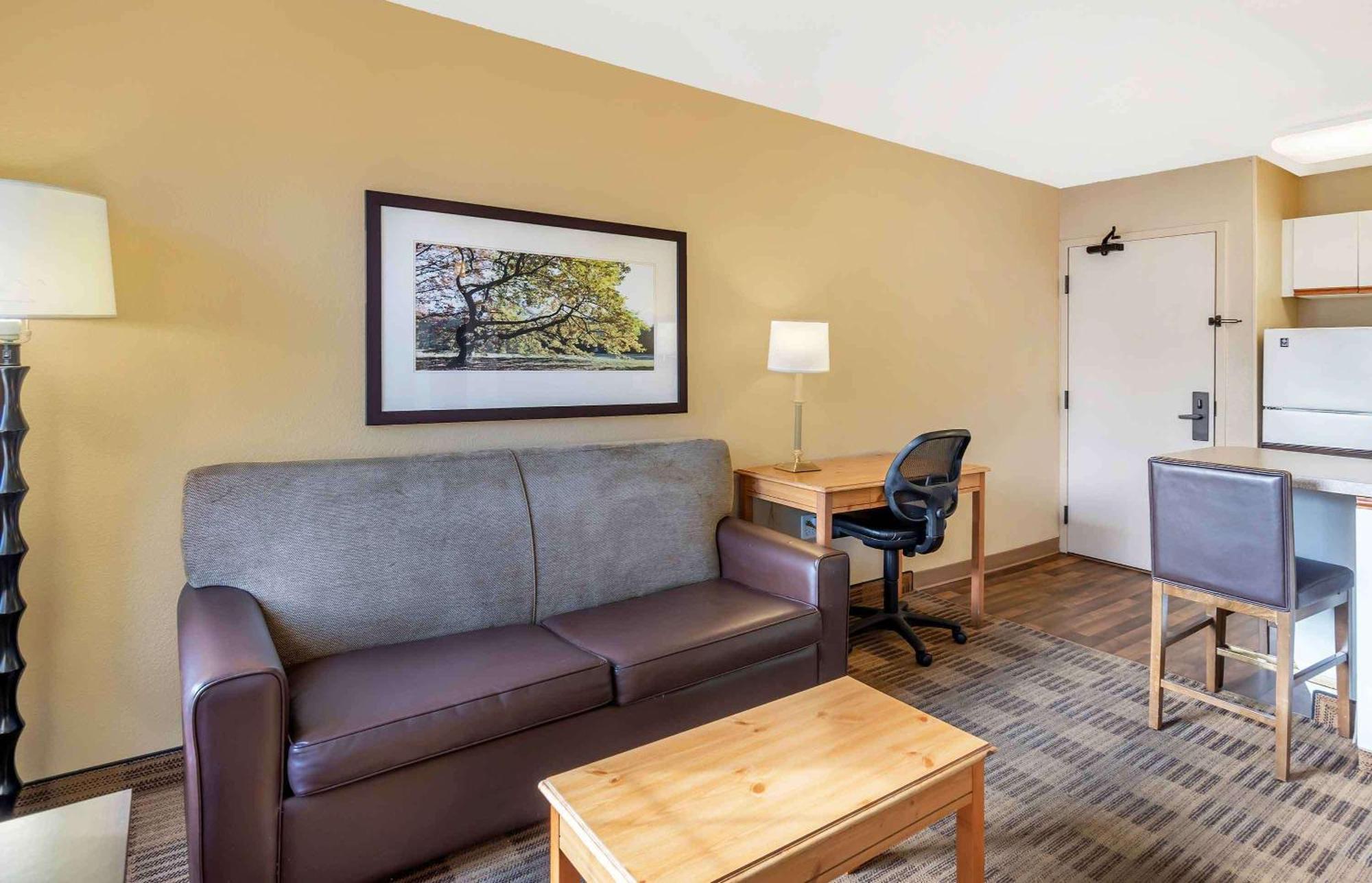 Extended Stay America Select Suites - Chicago - Westmont - Oak Brook Zewnętrze zdjęcie