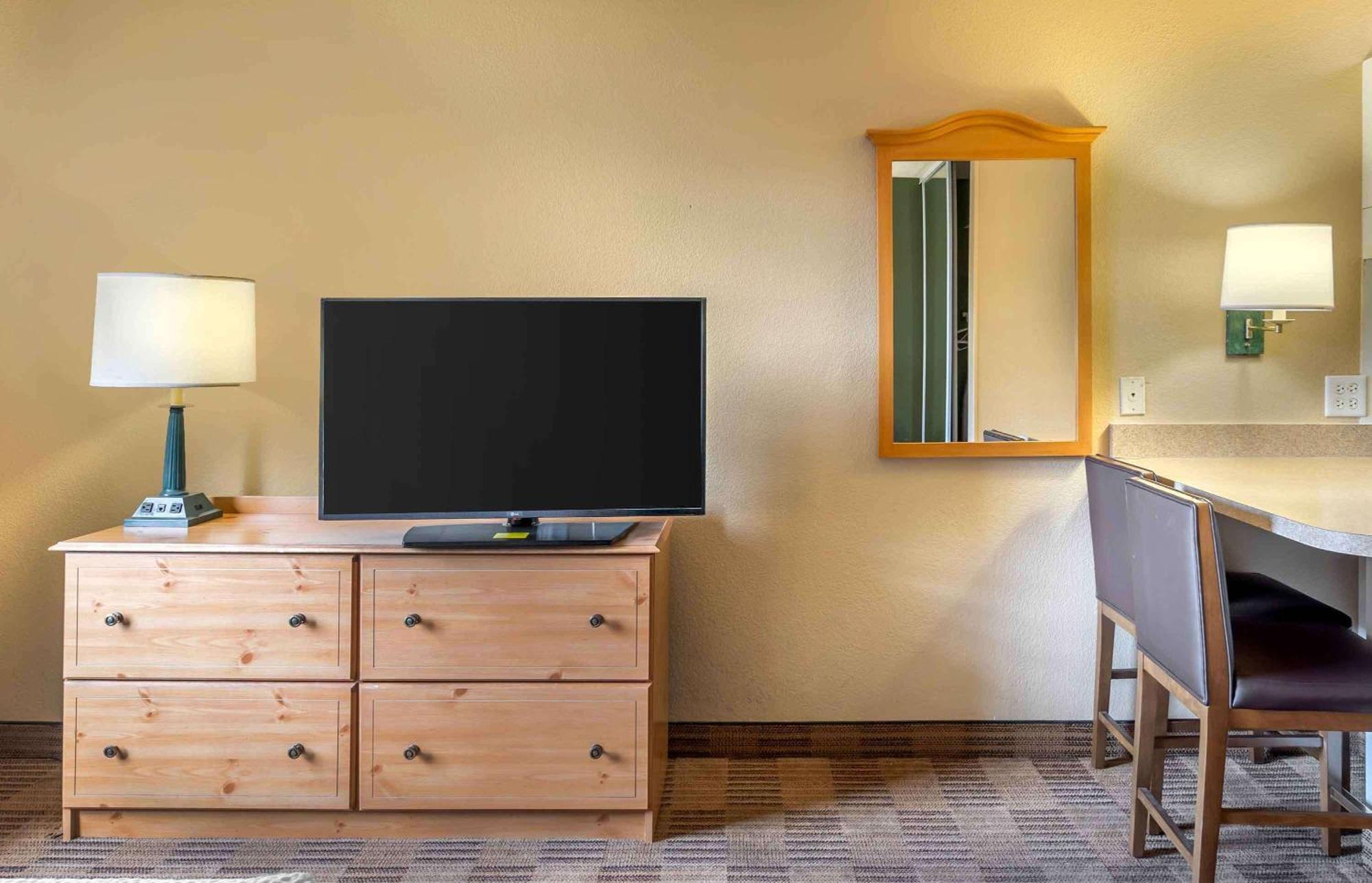 Extended Stay America Select Suites - Chicago - Westmont - Oak Brook Zewnętrze zdjęcie