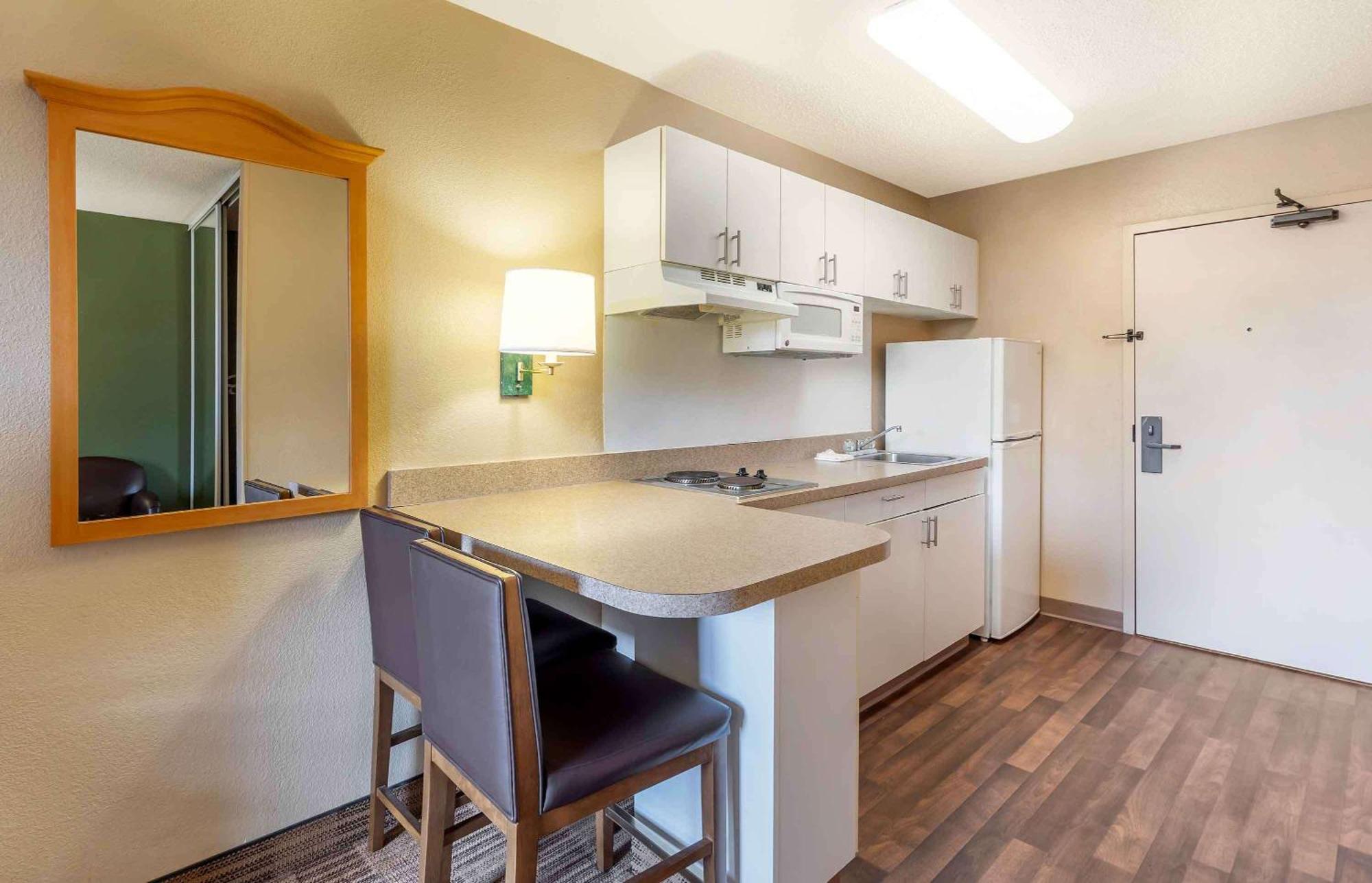 Extended Stay America Select Suites - Chicago - Westmont - Oak Brook Zewnętrze zdjęcie