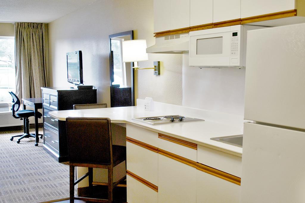 Extended Stay America Select Suites - Chicago - Westmont - Oak Brook Zewnętrze zdjęcie